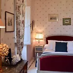 Chateau De Vaux 5* Yvré-lʼÉvêque