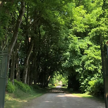 Pensión Chateau De Vaux