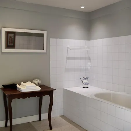 Chateau De Vaux 5* Yvré-lʼÉvêque