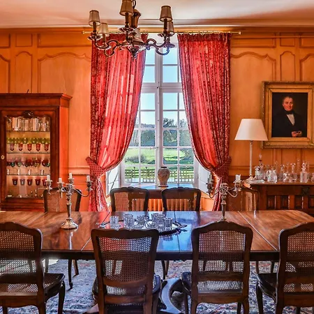 Chateau De Vaux 5* Yvre-l'Eveque