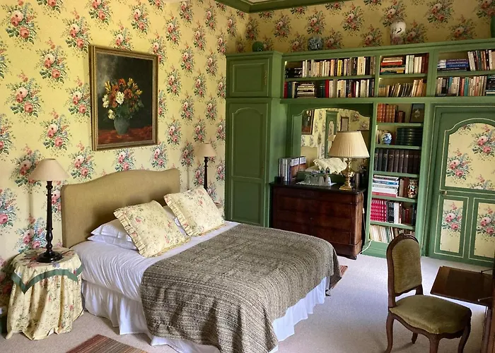 Chateau De Vaux Guest house Yvre-l'Eveque