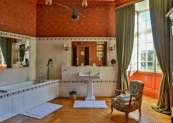 Guest house Chateau De Vaux Yvre-l'Eveque