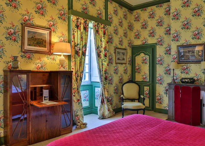 Chateau De Vaux Guest house 5*