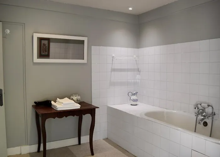 Chateau De Vaux 5* Yvre-l'Eveque