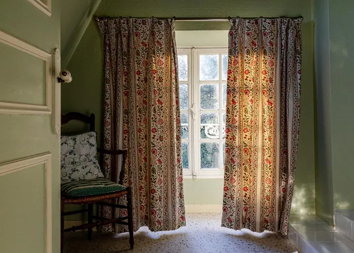 Chateau De Vaux Guest house