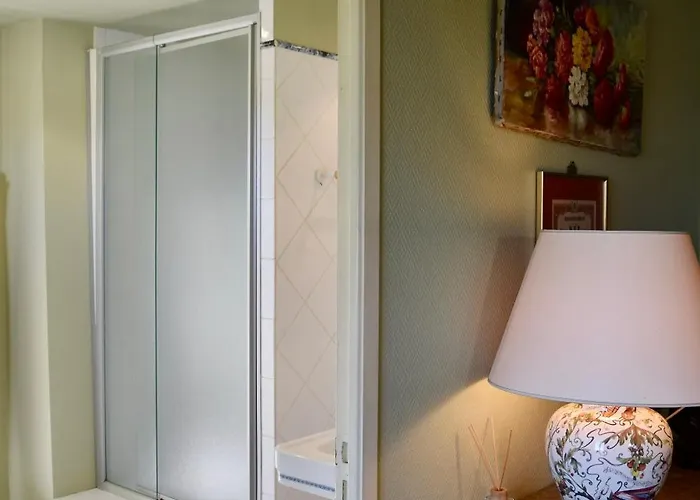 Chateau De Vaux Guest house 5*