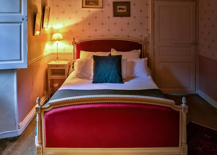 Guest house Chateau De Vaux 5*