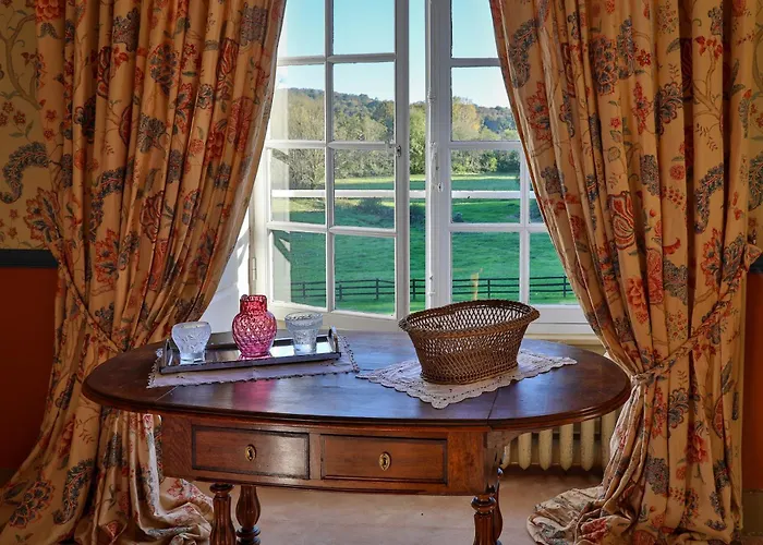 Guest house Chateau De Vaux Yvre-l'Eveque