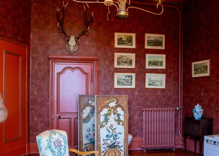 Chateau De Vaux Guest house 5*