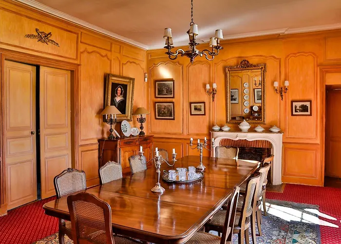 Guest house Chateau De Vaux Yvre-l'Eveque