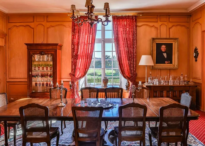 Chateau De Vaux 5* Yvré-lʼÉvêque