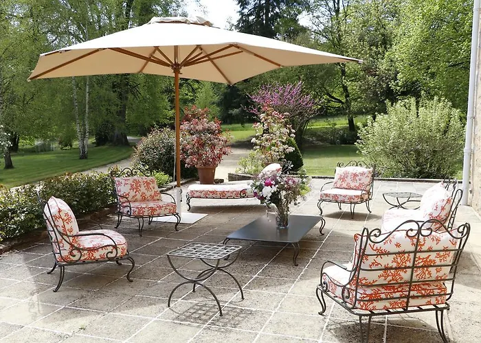 Chateau De Vaux Guest house Yvre-l'Eveque