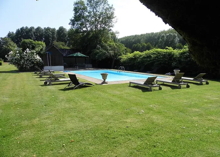 Chateau De Vaux Guest house Yvre-l'Eveque